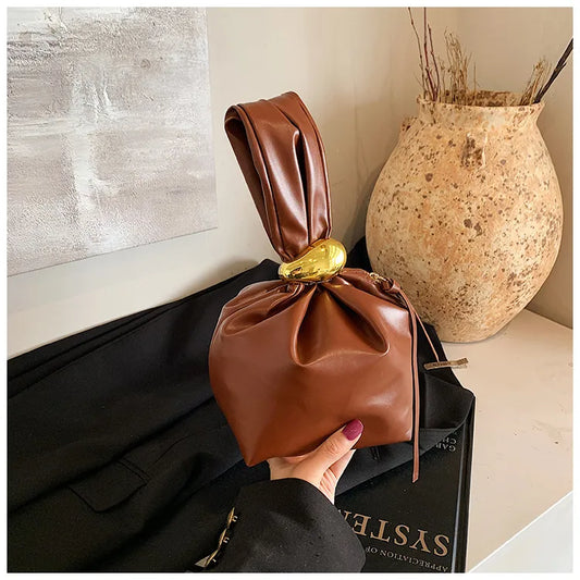 Creative Retro Pleated Hand Bucket Bag