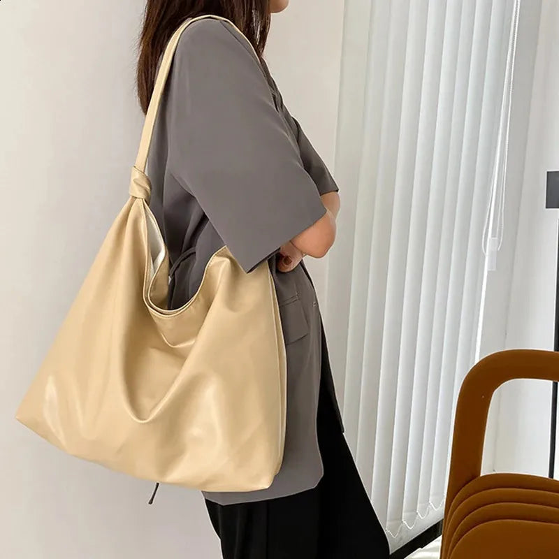 Women Fashionable Solid Color Large Capacity PU Shoulder Bag