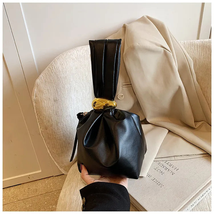 Creative Retro Pleated Hand Bucket Bag