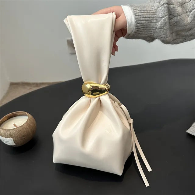 Creative Retro Pleated Hand Bucket Bag