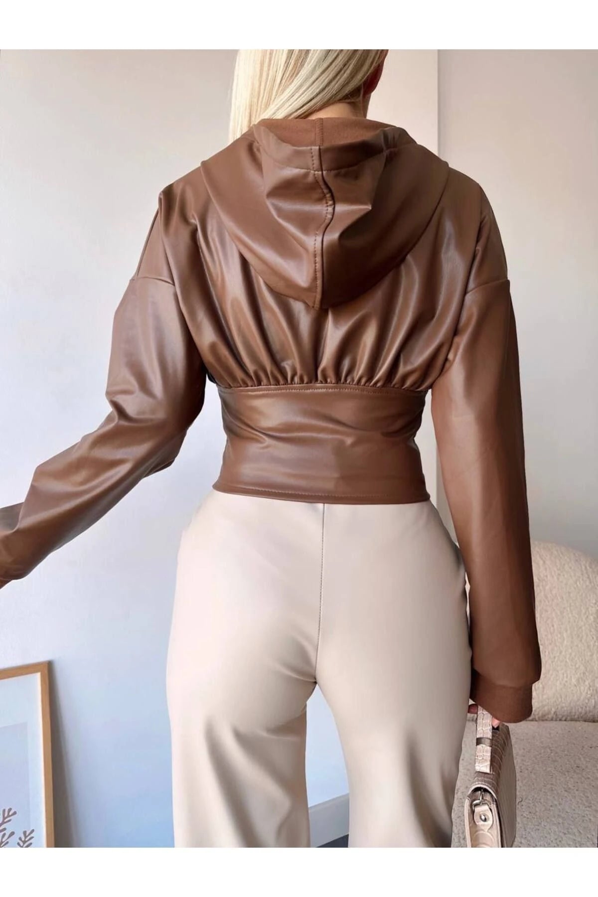 LEATHER TOP