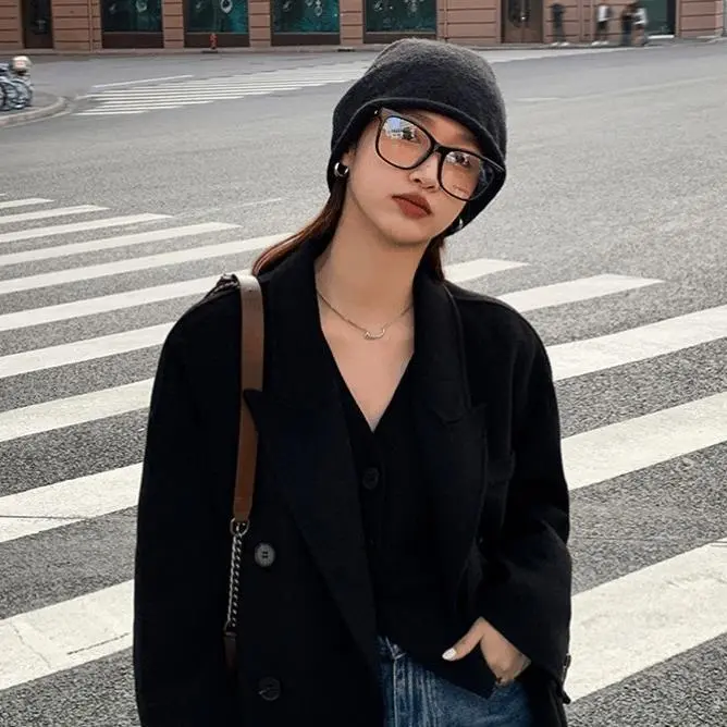 Autumn And Winter Short V-Neck Simple Knitted Cardigan Sweater